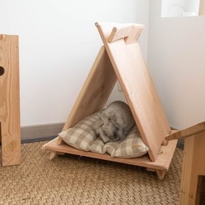 Tipi en bois Esmée pour lapins