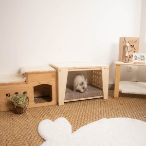 Lit à baldaquin en bois d'épicéa pour lapin